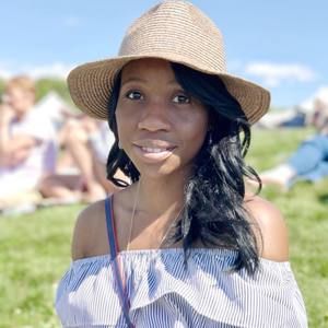 Meet your Posher, Alisha